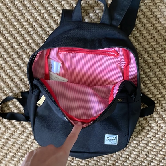 LAST CHANCE Herschel black mini nova backpack - Picture 3 of 4